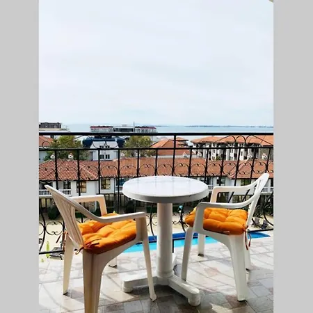 شقة Triumph Holiday Village - With Sea View
