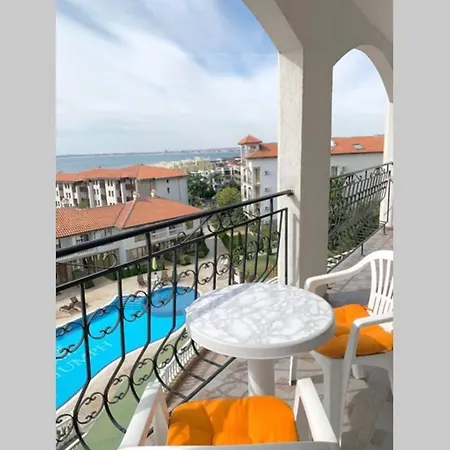 Triumph Holiday Village - With Sea View * سفيتي فلاس